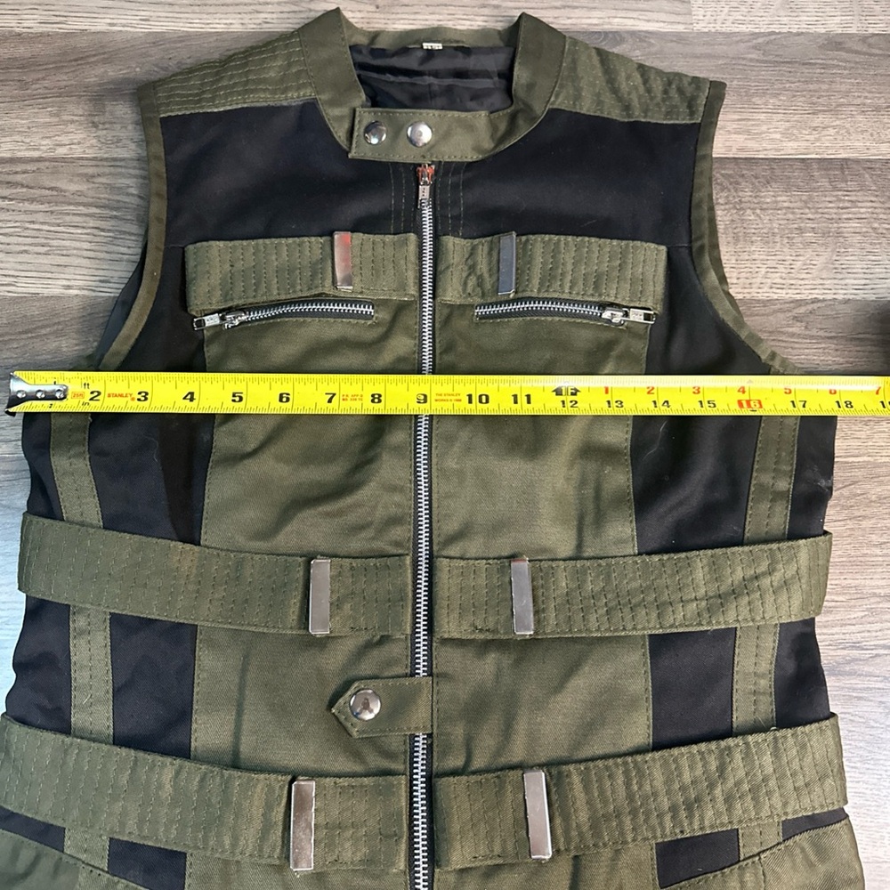 Women's Olive and Black Tactical Vest - Picture 6 of 10